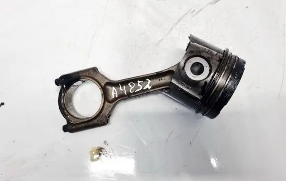 Opel Vectra B Piston with connecting rod