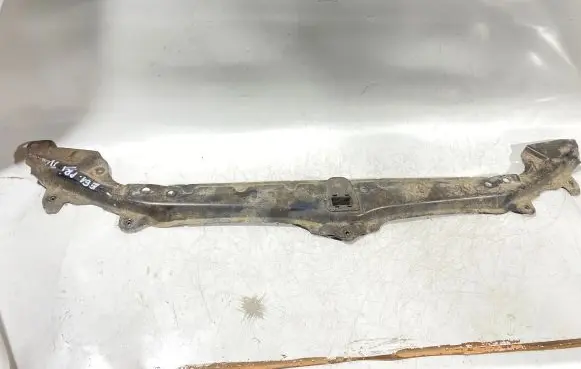 Top upper radiator support slam panel