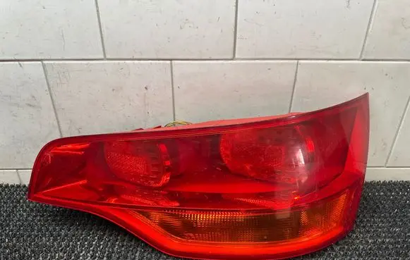 Audi Q7 4L Rear/tail lights 4L0945094