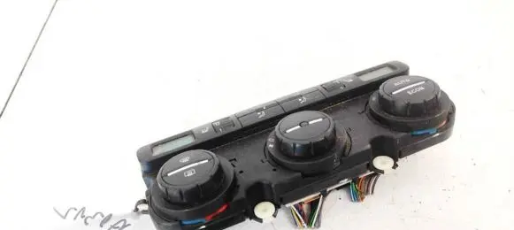 Skoda Octavia Mk2 (1Z) Climate control unit