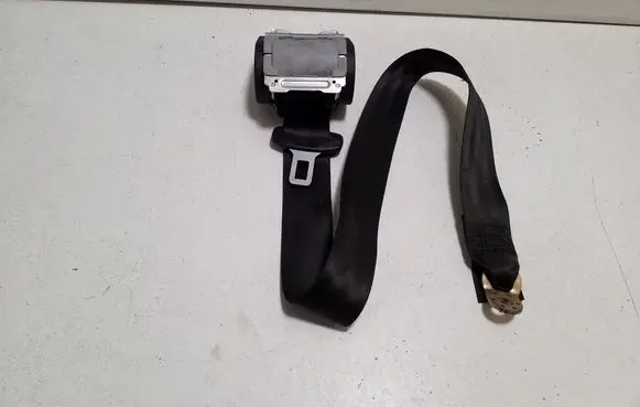 Rear seatbelt