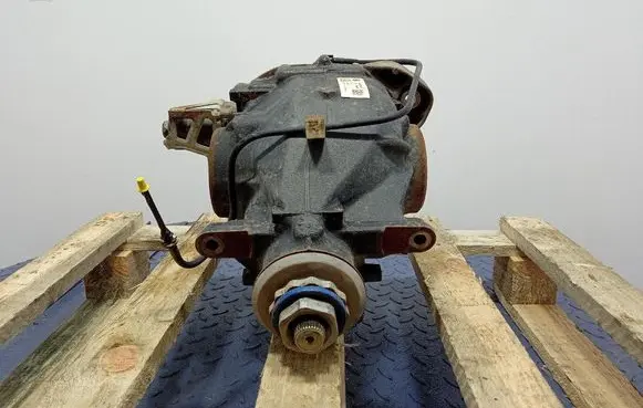 BMW X5 E53 Rear differential 8686659