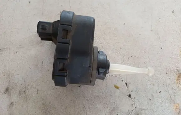 Audi A8 S8 D2 4D Headlight level adjustment motor 4D0941295