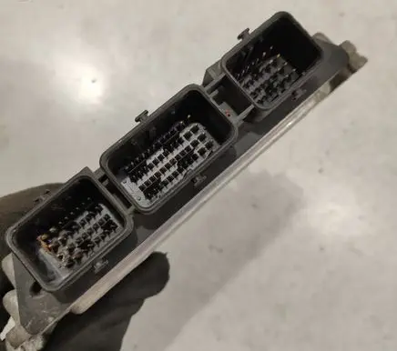 Peugeot 206 Engine control unit/module ECU 9647785580 9653197180
