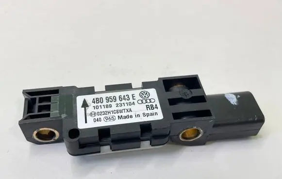 Audi A8 S8 D3 4E Airbag deployment crash/impact sensor 4B0959643E