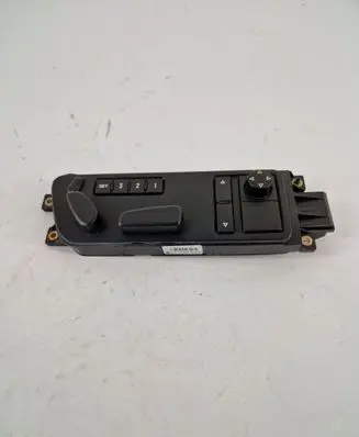 Volkswagen Touareg I Seat control switch