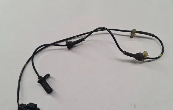 Volvo V70 ABS brake wheel speed sensor 9496961