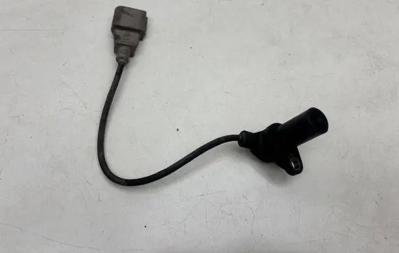 Audi Q7 4L Crankshaft position sensor 077905381K
