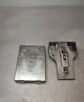 Skoda Superb B8 (3V) Keyless (KESSY) go control unit/module 3Q0959435E