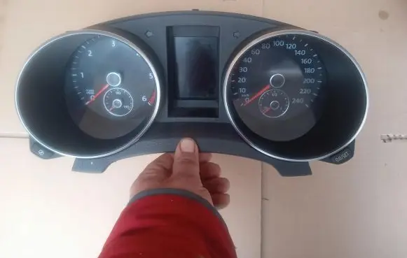 Volkswagen Golf VI Speedometer (instrument cluster) 5K0920870E