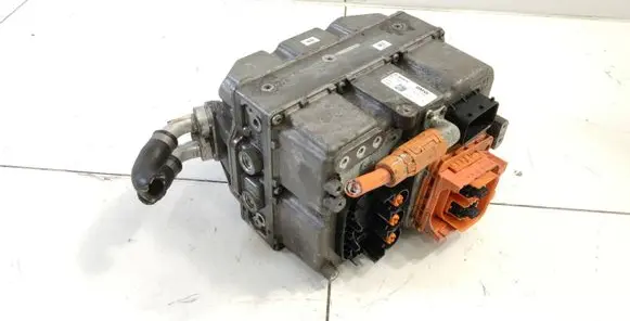 BMW 3 F30 F35 F31 Voltage converter inverter 8679699