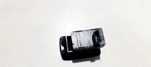 BMW 5 E60 E61 Airbag deployment crash/impact sensor 6977398 65.77001366
