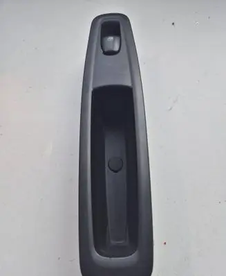 Renault Kadjar Electric window control switch 156088770 829508687R