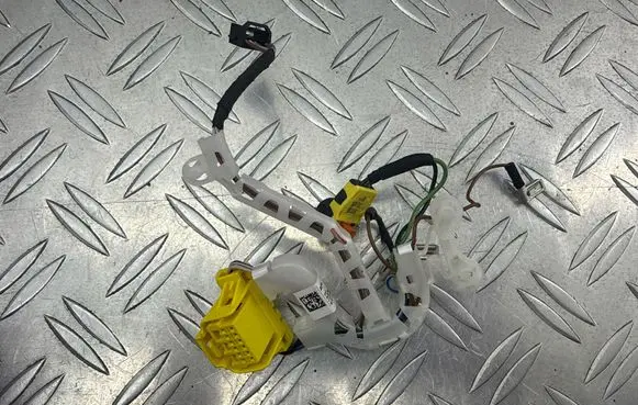 Volkswagen PASSAT B8 Airbag squib ring wiring 5G0971584