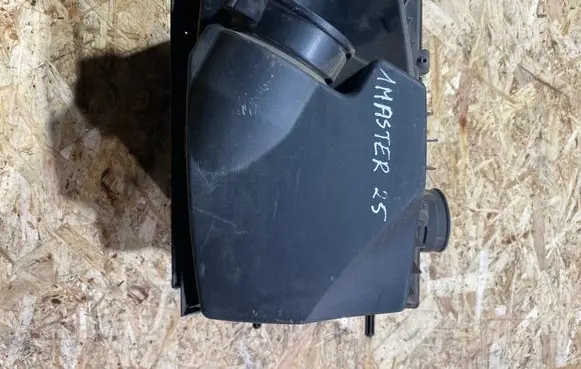 Renault Master III Air filter box 8200751534