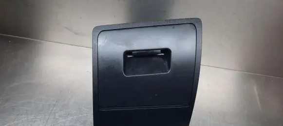 BMW 5 E60 E61 Glove box