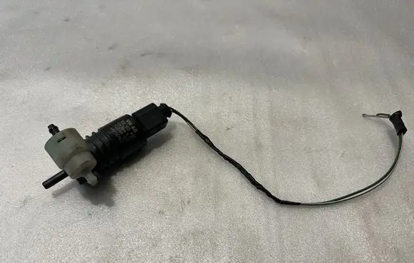 Windscreen/windshield washer pump