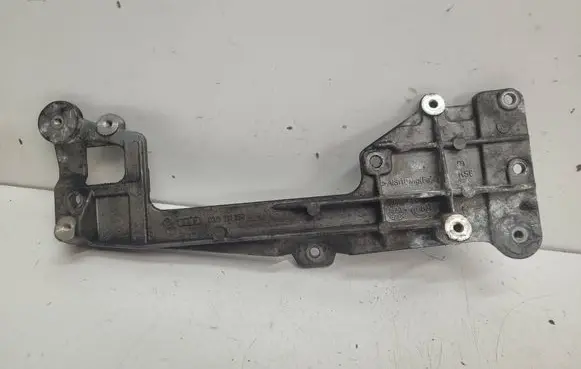 Volkswagen PASSAT B6 Engine mounting bracket 03G131159
