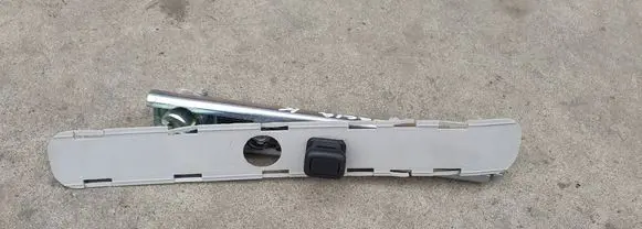 Dacia Duster Seat belt adjustment motor 