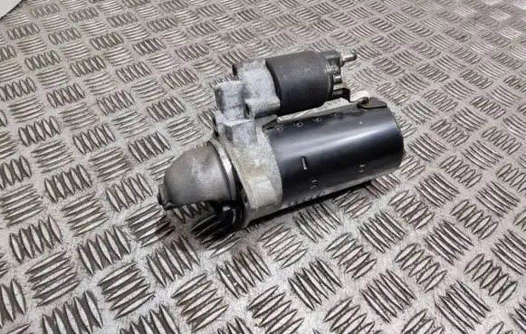 BMW 5 E39 Starter motor 7785691 0001109200