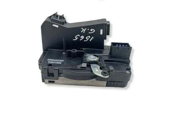 Nissan Primastar Rear door lock 8200282303