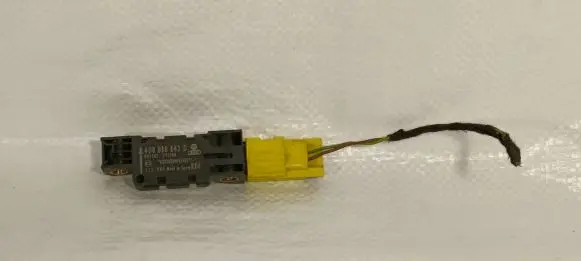 Audi A3 S3 8P Airbag deployment crash/impact sensor 4B0959643D 6011 1142211
