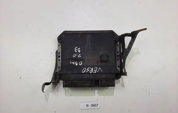 Toyota Verso Engine control unit/module 896610F131
