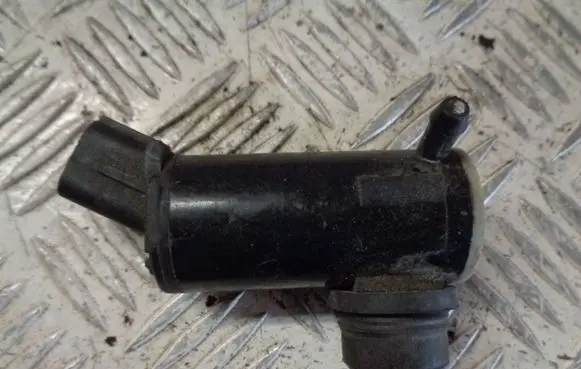 KIA Sportage Windscreen/windshield washer pump 985102S000