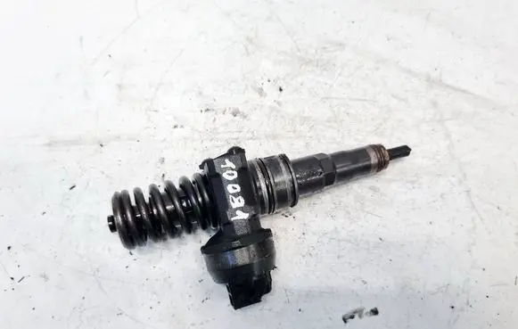 Fuel injector