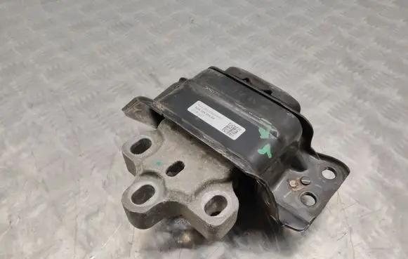 Skoda Kodiaq Engine mount bracket 5QA199555AK
