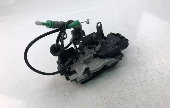 Volvo V60 Coupe door lock (next to the handle) 31462456