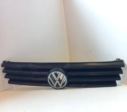 Volkswagen PASSAT B4 Front bumper upper radiator grill 3A0853653B