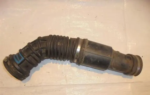 Opel Mokka Air intake duct part 1052089S03