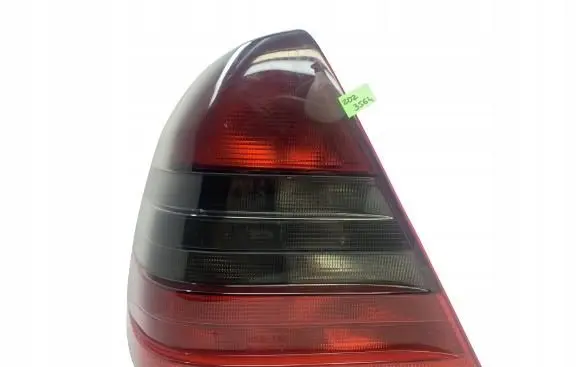 Mercedes-Benz C W202 Rear/tail lights A2028203564