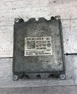 Volkswagen PASSAT B8 Headlight ballast module Xenon 7PP941571A W003T25171