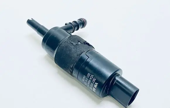 Audi A5 8T 8F Headlight washer pump 3B7955681