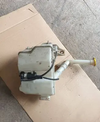 Renault Latitude (L70) Windshield washer fluid reservoir/tank 289102607R 289100028R