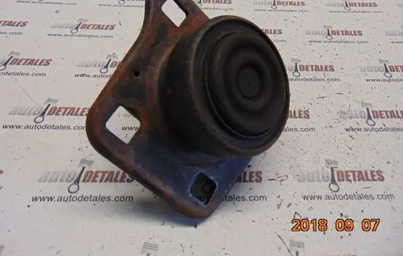Ford Fiesta Engine mount bracket