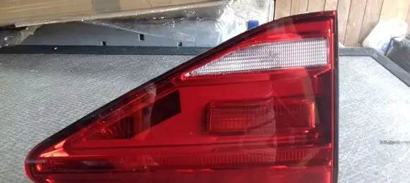 Volkswagen Touran II Tailgate rear/tail lights 5TA945093E