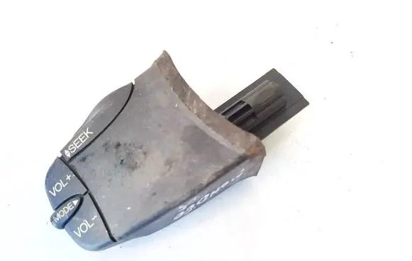 Steering wheel buttons/switches