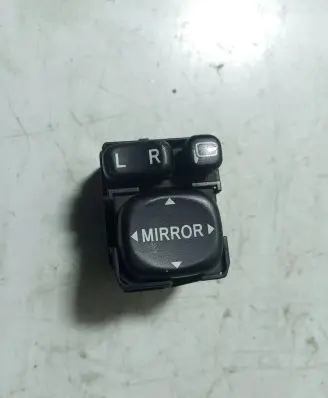 Toyota Avensis T250 Wing mirror switch 183575