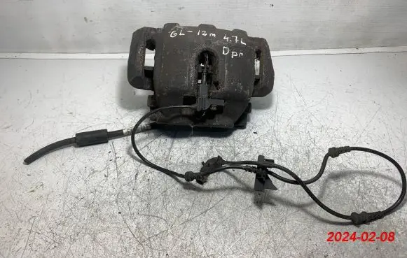 Mercedes-Benz GL X164 Front brake caliper