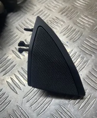 Front door high frequency speaker