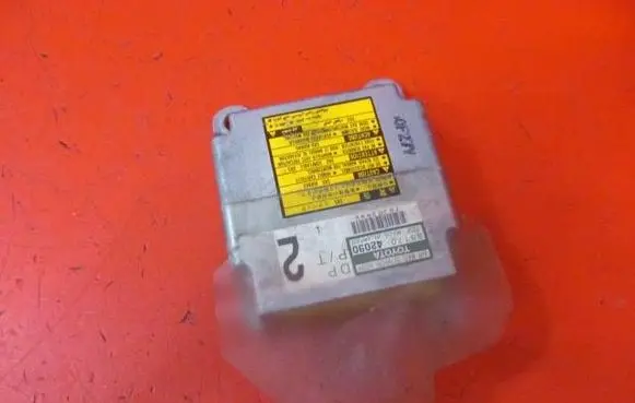 Toyota RAV 4 (XA20) Airbag control unit/module 8917042090
