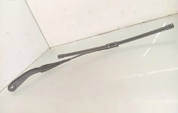 BMW 3 F30 F35 F31 Front wiper blade arm 7260469