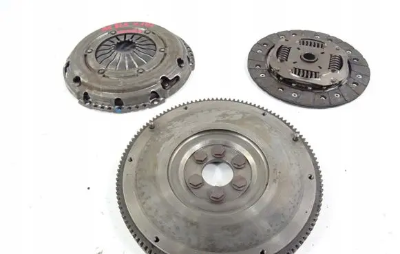 Audi A1 Clutch set kit 04C141025P