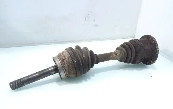 Nissan King Cab Front driveshaft