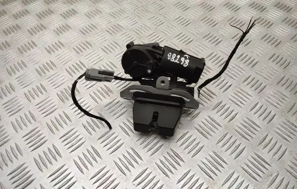 Ford Focus Tailgate/trunk/boot lock/catch/latch DS7AN442A66BE