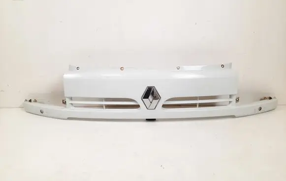 Renault Master II Front bumper upper radiator grill 7700352125