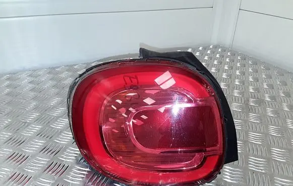 Fiat 500L Rear/tail lights 51883572